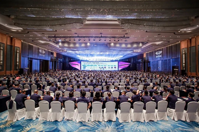 福田汽車時(shí)代事業(yè)部2021年中商務(wù)會(huì)隆重召開