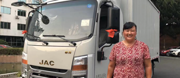 女司機開帥鈴 看煙臺謝大姐是如何一步步走上貨運之路的