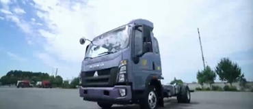 牛轉(zhuǎn)乾坤之贏運之驥，中國重汽HOWO輕卡獲經(jīng)典城配輕卡獎