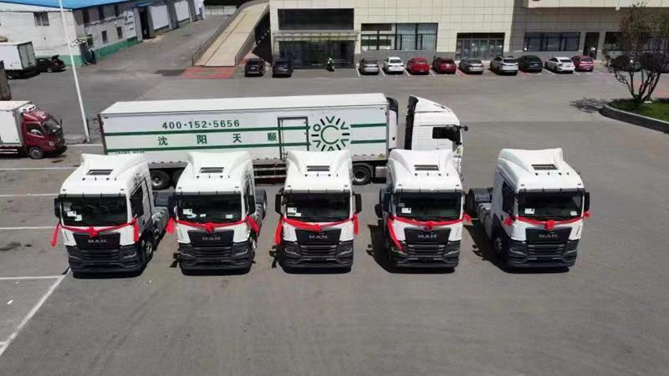 曼恩護航沈陽鮮天順攜百噸物資馳援上海