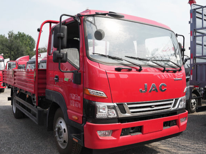 江淮1卡德沃斯中卡 助力崔師傅暢行綠通、輕松賺錢