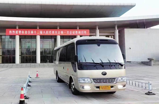 吹響2023奮進號角，宇通T7實力護航省級兩會