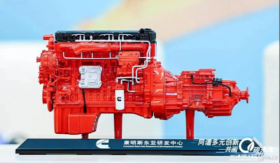 ?氫內(nèi)燃機(jī)點(diǎn)火！2.0時(shí)代開啟 康明斯攜行業(yè)伙伴同譜零碳未來(lái)