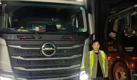百公里油耗不超24升！北京重卡為何如此高效？