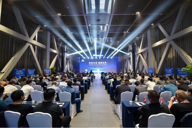 多款新品首發 賦能全場景布局 宇通重卡春季新品發布會隆重舉行