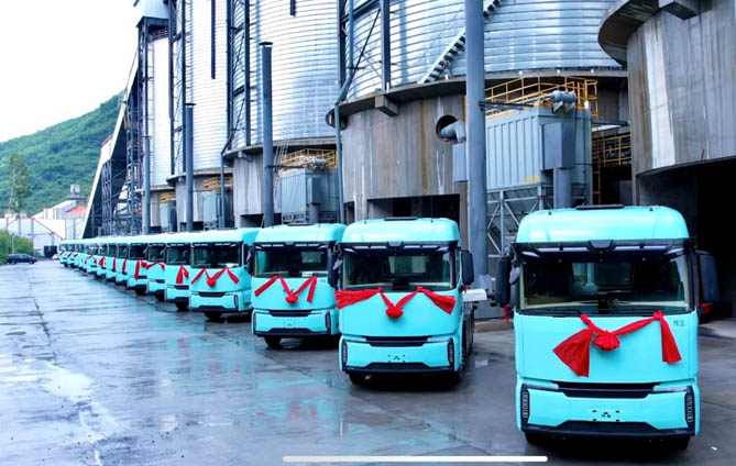 持續(xù)交付！零一汽車兩周兩地簽約150臺(tái)，華南與西南綠色物流的新能源重卡領(lǐng)跑者