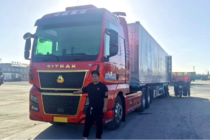 中國重汽汕德卡G7H燃氣車：駕馭省錢之道 逐夢前行無憂