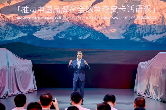 奇瑞RELY威麟家族產(chǎn)品成都車展全球首秀 威麟R08預售8.88萬元起