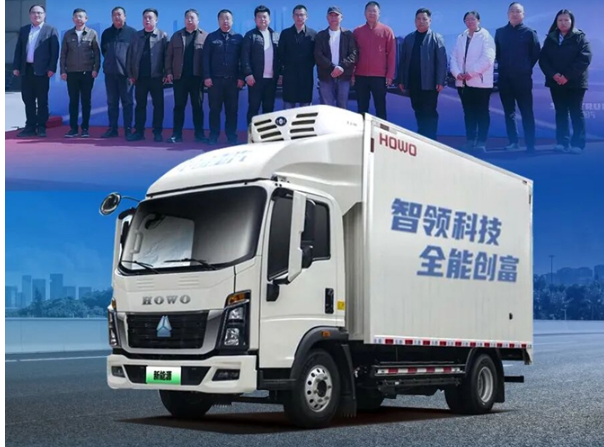 火爆交車HOWO新能源輕卡批量交付山西大客戶